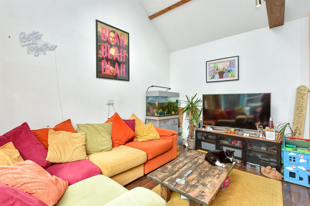 Lounge/ Kitchen