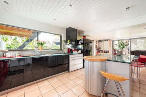 undefined, White Hart Lane, Haddenham, Aylesbury, Buckinghamshire, HP17