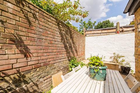 3 bedroom flat for sale, Hammersmith Grove, Hammersmith, London, W6