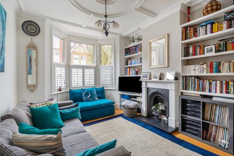 13 Overdale Road, London, W5 4TU