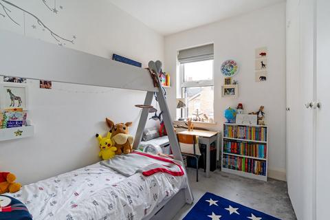 13 Overdale Road, London, W5 4TU