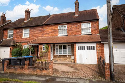 4 bedroom semi-detached house for sale, New Town, Crawley RH10