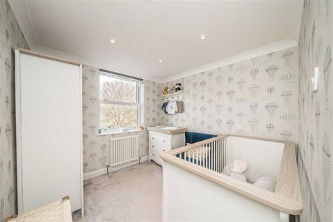 21 Latimer Road, Teddington, TW11 8QA