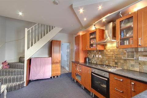 2 bedroom end of terrace house for sale, College Road, HA3 6EB