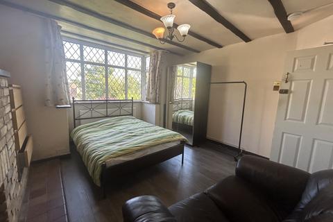1 bedroom in a house share to rent, 57 Marion Crescent , Orpington , Kent