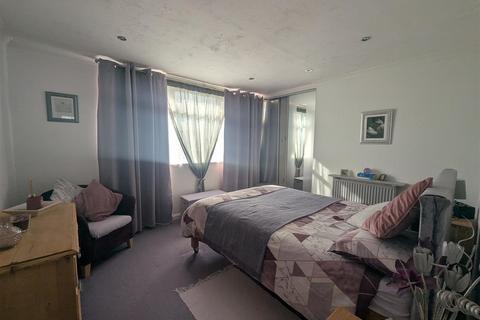 1 Hexham Way, Darlington, DL3 9UY