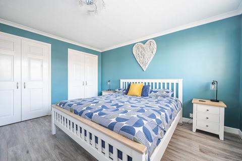 26 Benning Way, Wokingham, RG40 1XX