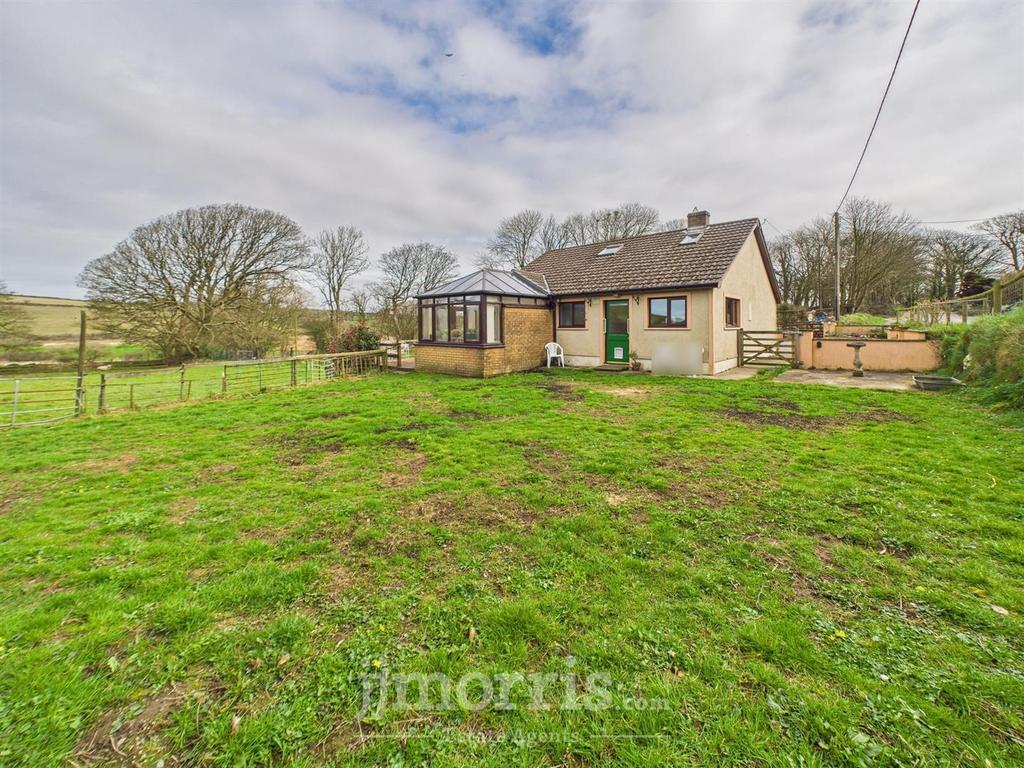 CAM02122 G0-PR0266-STILL042.jpg