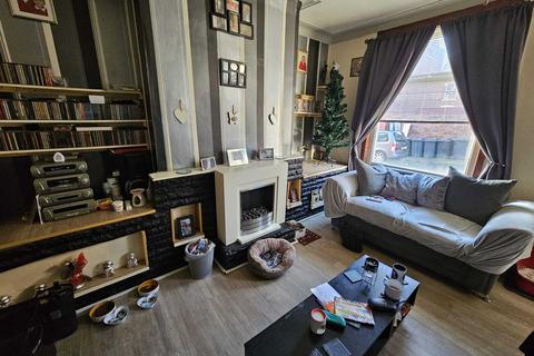 undefined, Leeds LS11