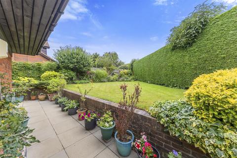 25 Barkestone Close, Emerson Valley, Milton Keynes, MK4 2AT