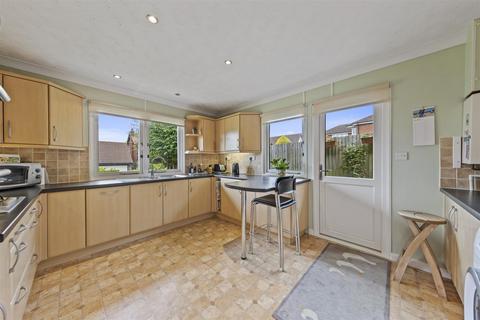 25 Barkestone Close, Emerson Valley, Milton Keynes, MK4 2AT