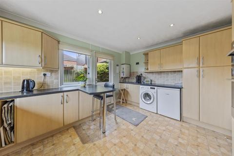 25 Barkestone Close, Emerson Valley, Milton Keynes, MK4 2AT