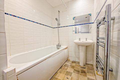 43 Whernside Close, Thamesmead, London, SE28 8HB
