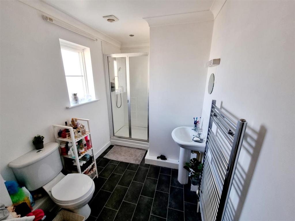 Ensuite.jpg