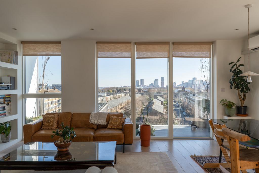 271207 - Flat22 17 Daley Street London High Res-3.jpg