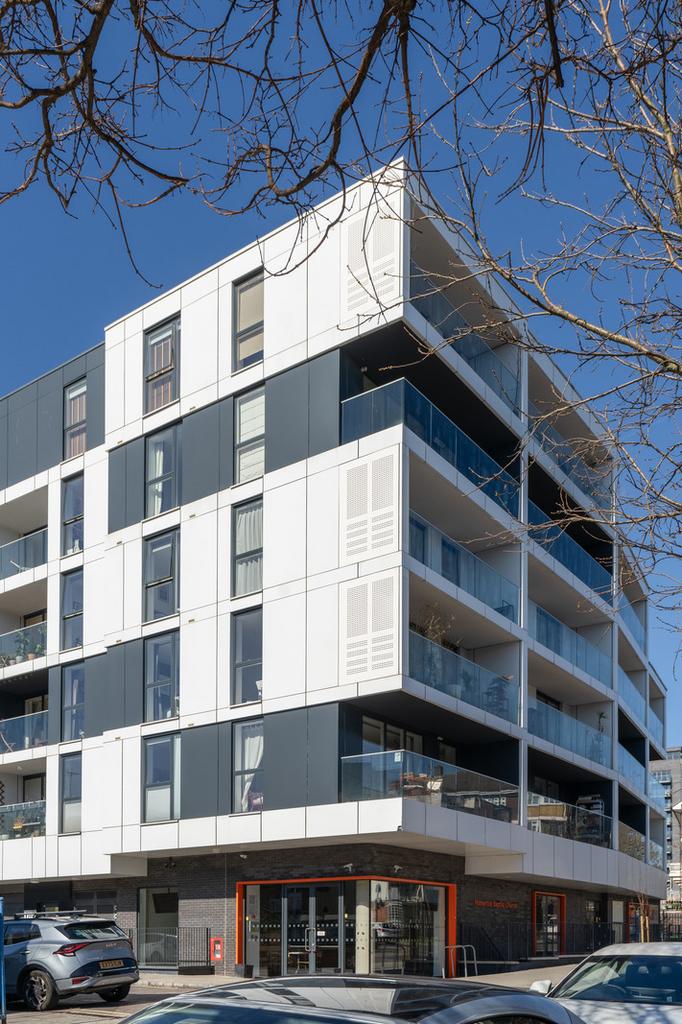 271246 - Flat22 17 Daley Street London High Res-42.jpg