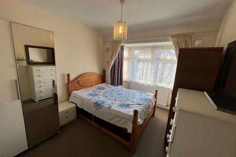 1 bedroom maisonette to rent, Northolt , UB5