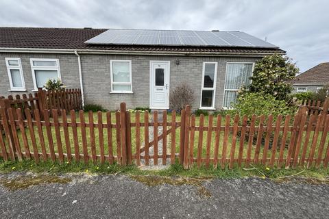 2 bedroom semi-detached bungalow to rent, Polwithen Drive, Carbis Bay TR26