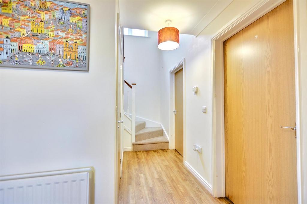 Entrance Hall 1.jpeg
