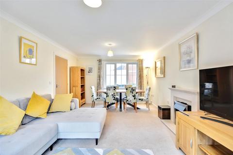 19 Bramwell Drive, Bramcote, Nottingham, NG9 3ST