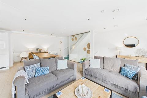 4 bedroom semi-detached house for sale, Hilgrove Mews, Newquay TR7