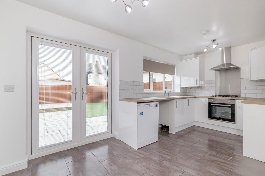Kitchen/ dining room