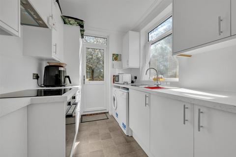 63 Hilldrop Road, Bromley, BR1 4DB