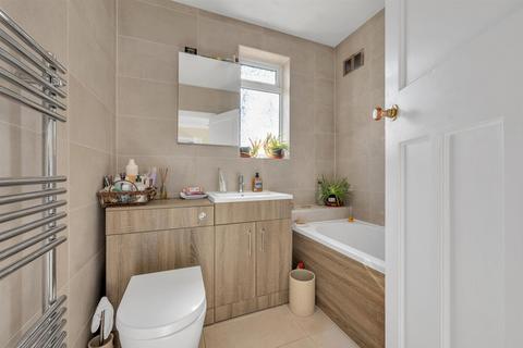 63 Hilldrop Road, Bromley, BR1 4DB