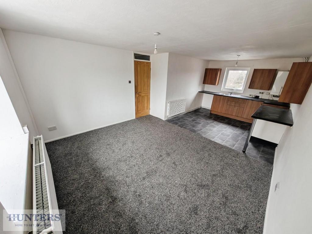 Open Plan Lounge / Kitchen