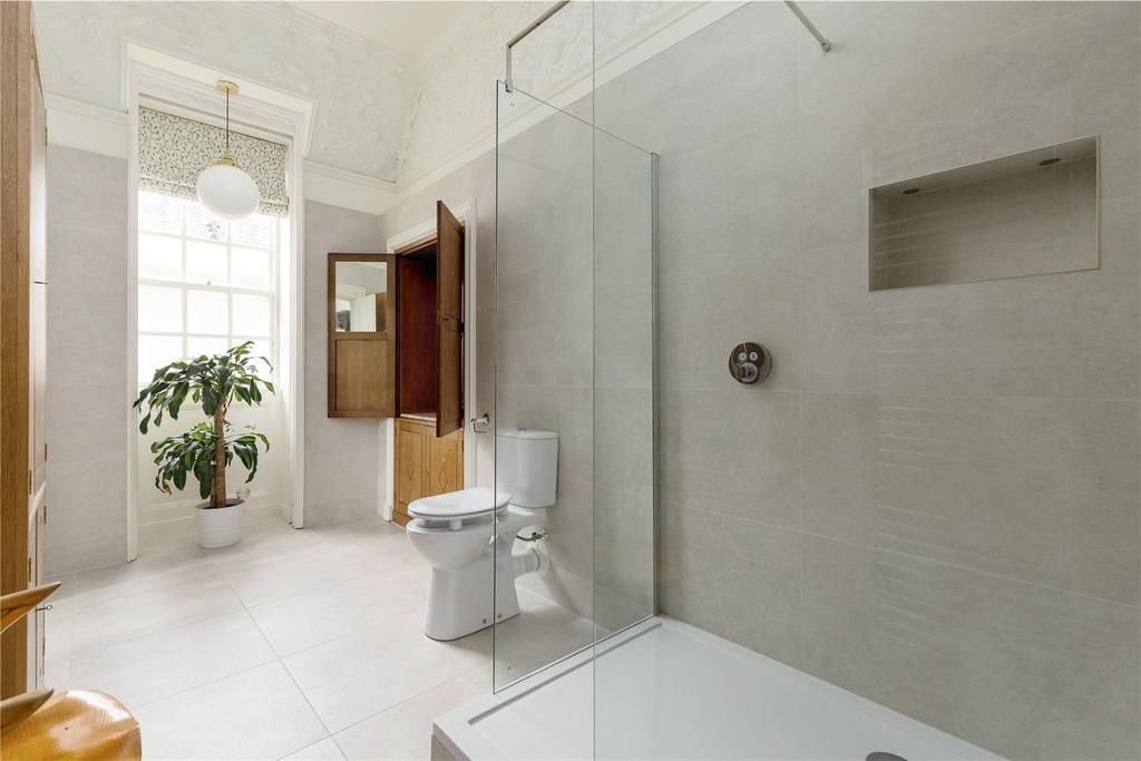 Family Shower Room