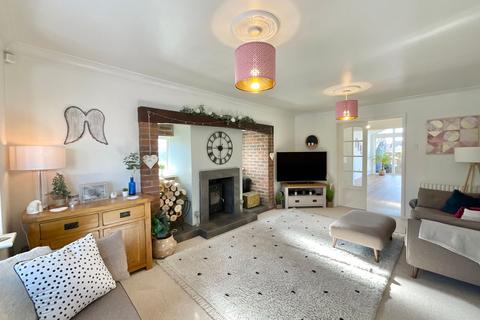 1 Ambleside Close, Stone, ST15 8FU