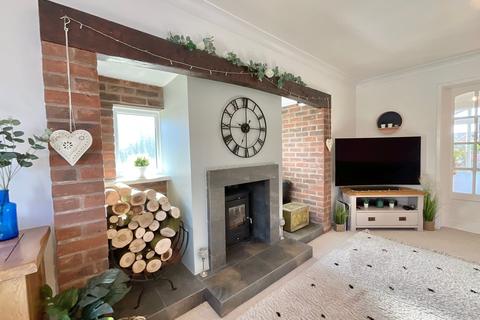1 Ambleside Close, Stone, ST15 8FU