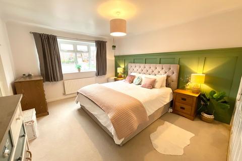 1 Ambleside Close, Stone, ST15 8FU