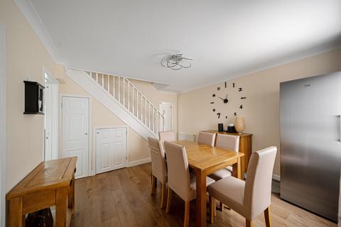 28 Chapel Wood, New Ash Green, Longfield, DA3 8RA