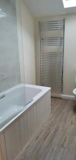3 bedroom terraced house to rent, London Road, Osbournby NG34