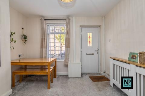 18 Brook End, Fazeley, Tamworth, B78 3RT