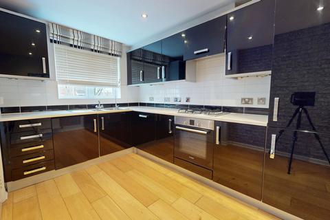 12 Violet Way, Kingsnorth, Ashford, TN23 3GH