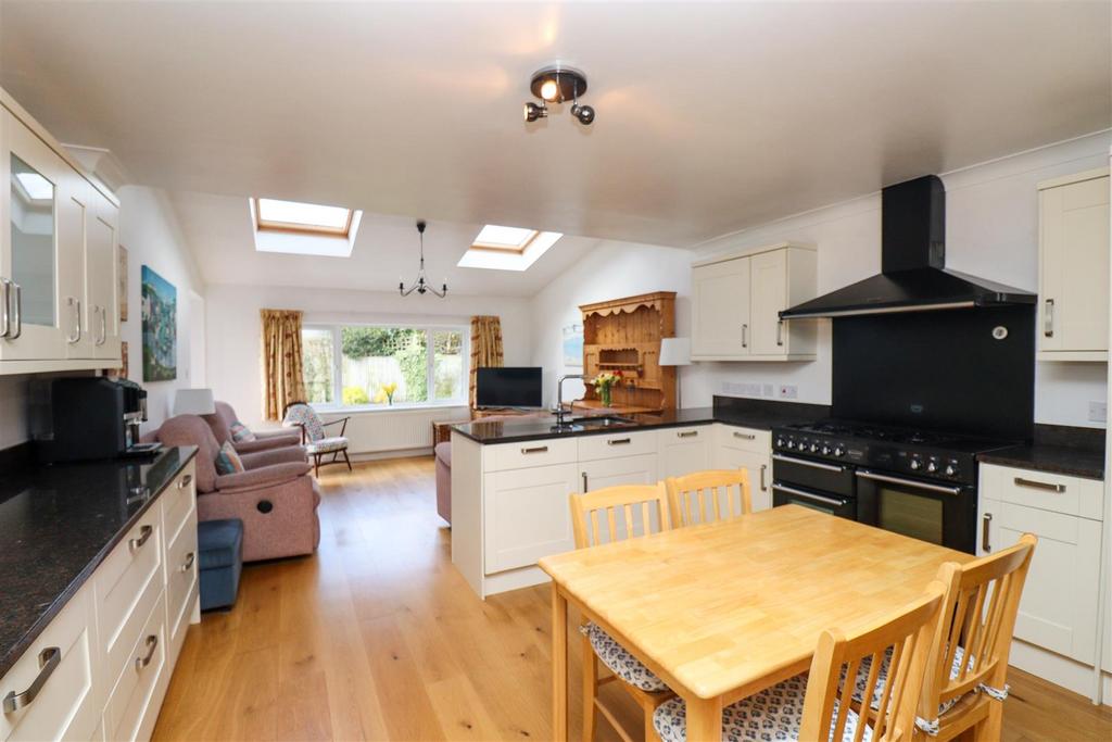 Kitchen/Breakfast/Family Room