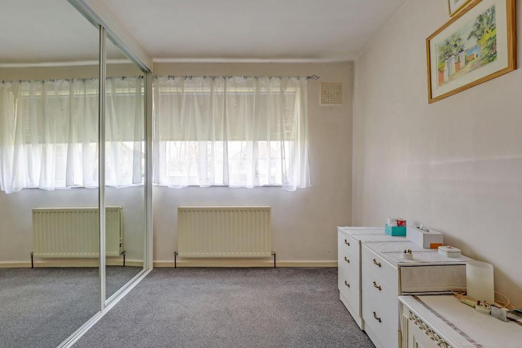08-2741 JHProp World - 6d Hall Drive - 22-medium.jpg