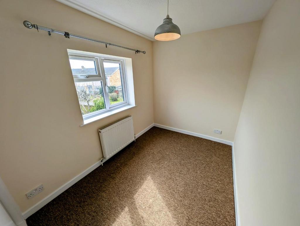 31 Quedgeley bed 3.jpg