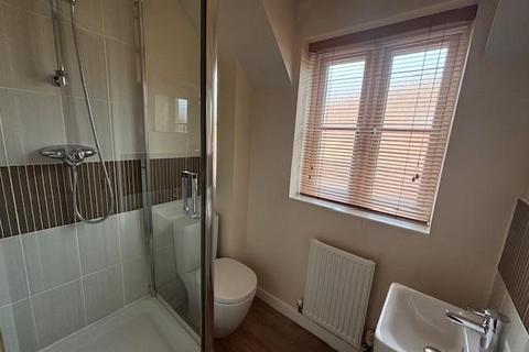 2 bedroom terraced house to rent, Elton Street, Corby NN17
