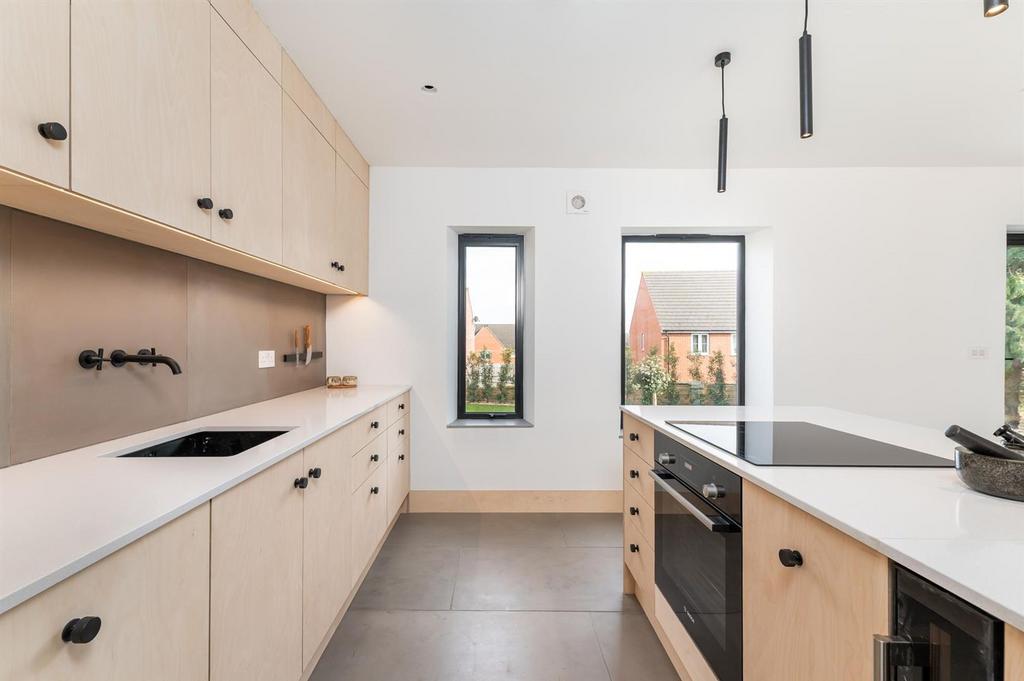 Kitchen/dining