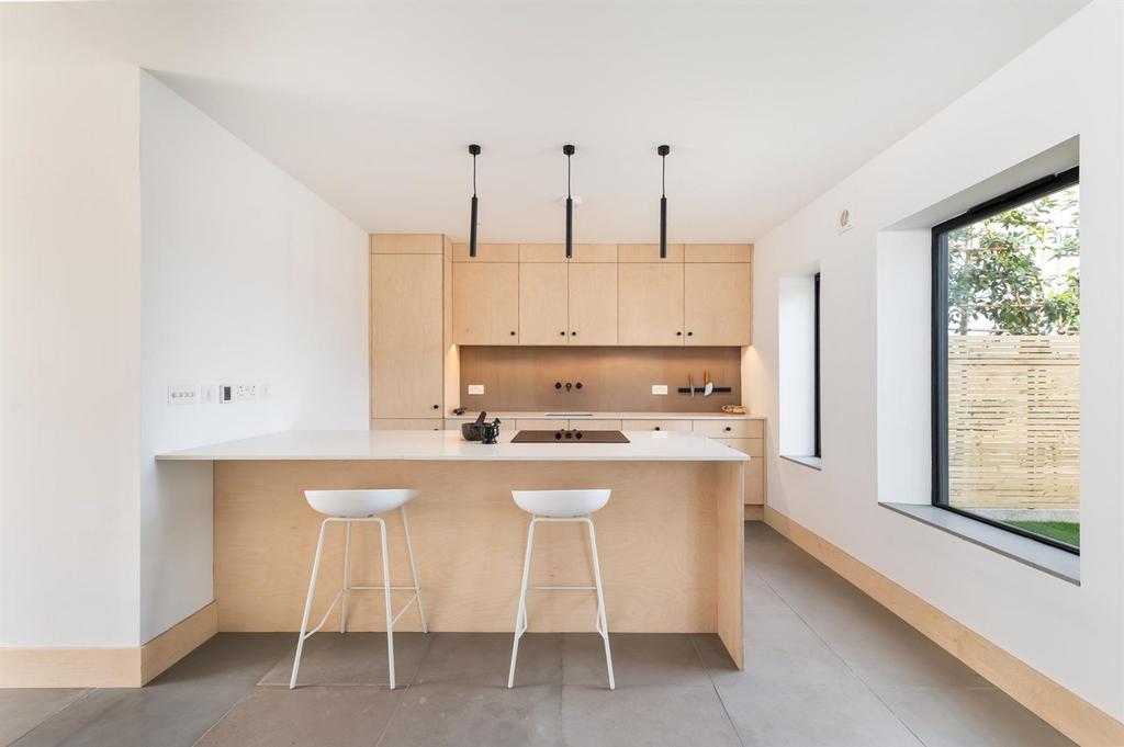 Kitchen/dining