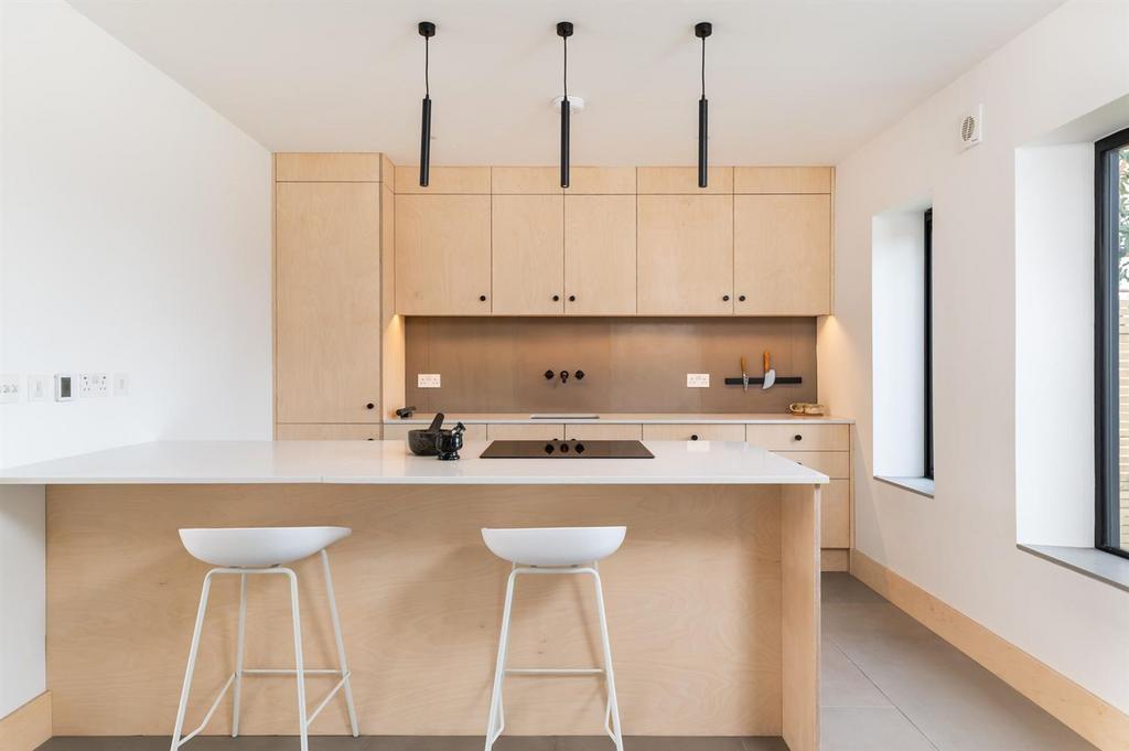 Kitchen/dining