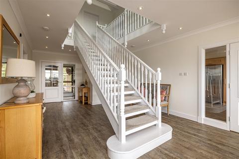 2 Nichol View, Galashiels, TD1 1NP