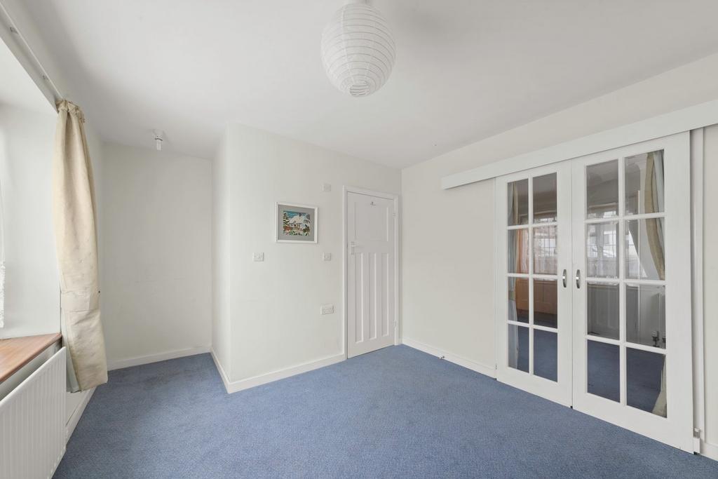 Bedroom/Family Room