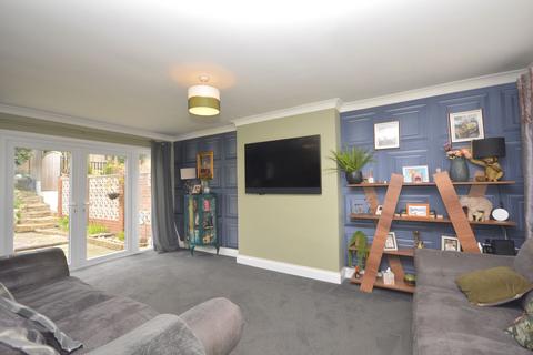219 Downs Road, Folkestone, CT19 5PX