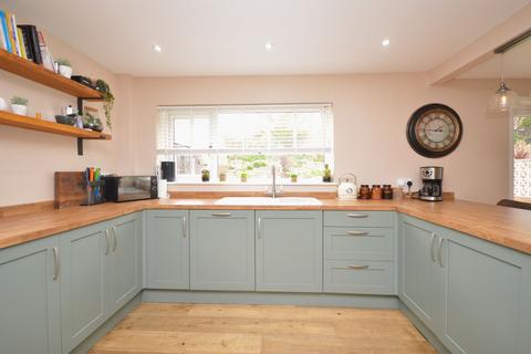 219 Downs Road, Folkestone, CT19 5PX