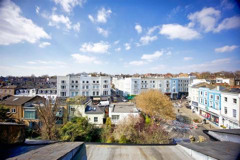 18e Belsize Park, London, NW3 4DU