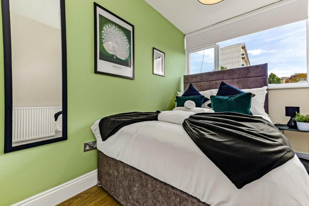 242054 Cassland Road Serviced Apartment IMG 06 0000.j